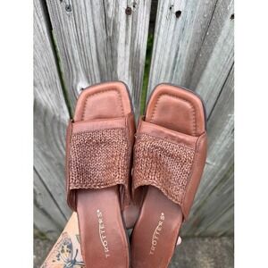 Vintage Trotters Sandals Womens 6.5 Brown Leather Woven Square Toe Block Mules